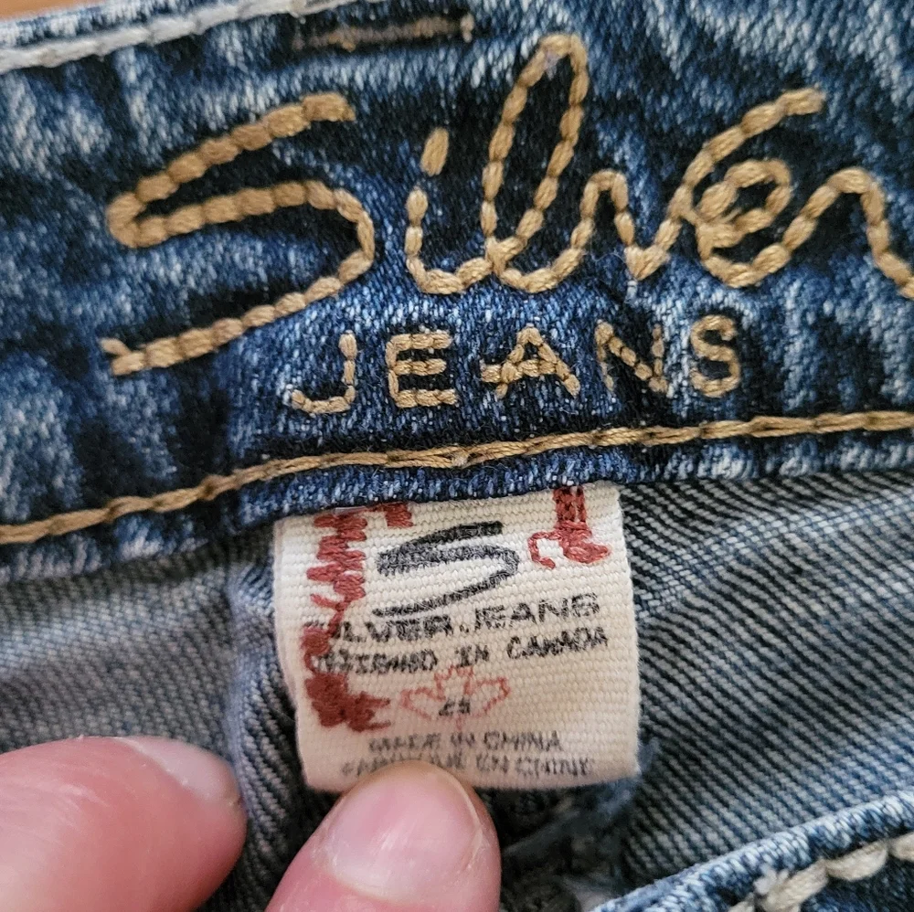Silver Jeans - Picture 2 of 4